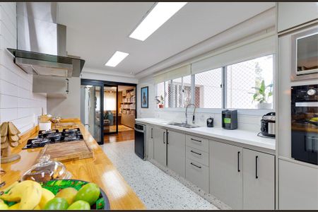 Apartamento à venda com 233m², 3 quartos e 3 vagas