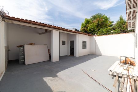 Casa à venda com 183m², 4 quartos e 4 vagasQuintal