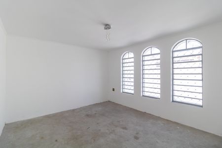 Casa à venda com 183m², 4 quartos e 4 vagasSalas