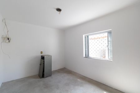 Casa à venda com 183m², 4 quartos e 4 vagasSuíte