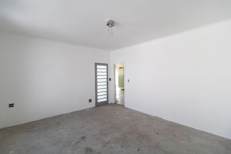 Casa à venda com 183m², 4 quartos e 4 vagasSalas