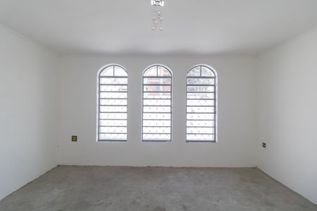 Casa à venda com 183m², 4 quartos e 4 vagasSalas