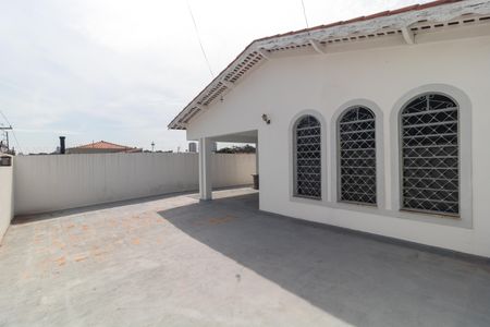 Casa à venda com 183m², 4 quartos e 4 vagasGaragem