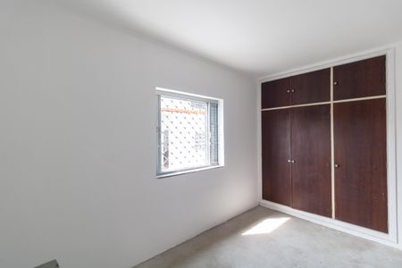 Casa à venda com 183m², 4 quartos e 4 vagasSuíte