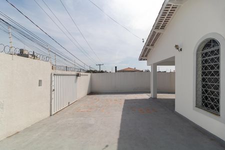 Casa à venda com 183m², 4 quartos e 4 vagasGaragem