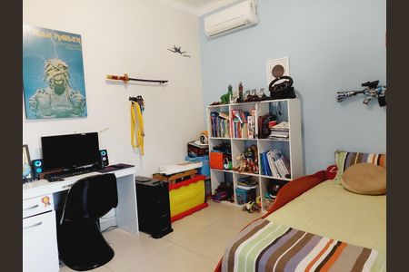 Casa para alugar com 265m², 3 quartos e 4 vagasQuarto