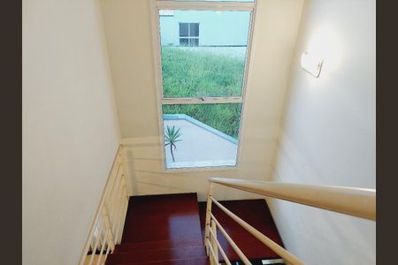 Casa para alugar com 265m², 3 quartos e 4 vagasEscada