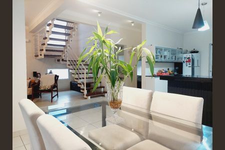 Casa para alugar com 265m², 3 quartos e 4 vagasSala de Jantar