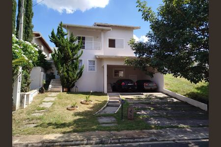 Casa para alugar com 265m², 3 quartos e 4 vagasFachada