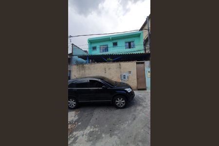 Casa de condomínio para alugar com 200m², 4 quartos e sem vaga Casa de condomínio para alugar com 200m², 4 quartos e sem vagaFachada