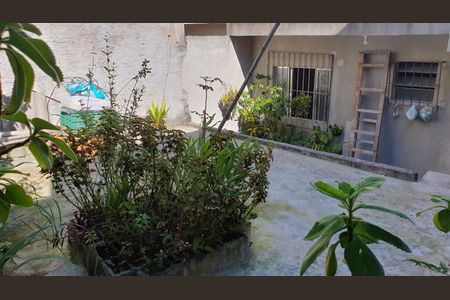 Casa de condomínio para alugar com 200m², 4 quartos e sem vaga Casa de condomínio para alugar com 200m², 4 quartos e sem vagaÁrea externa