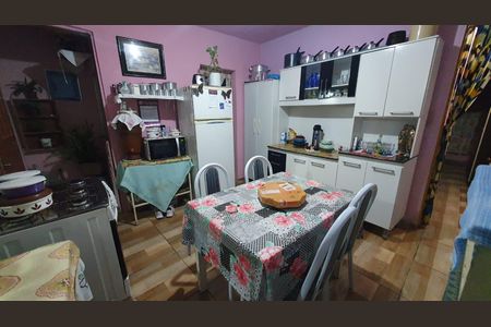 Casa de condomínio para alugar com 200m², 4 quartos e sem vaga Casa de condomínio para alugar com 200m², 4 quartos e sem vagaCozinha