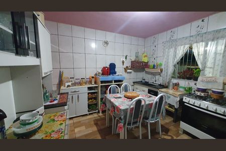 Casa de condomínio para alugar com 200m², 4 quartos e sem vaga Casa de condomínio para alugar com 200m², 4 quartos e sem vagaCozinha