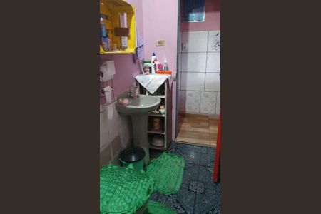 Casa de condomínio para alugar com 200m², 4 quartos e sem vaga Casa de condomínio para alugar com 200m², 4 quartos e sem vagaBanheiro