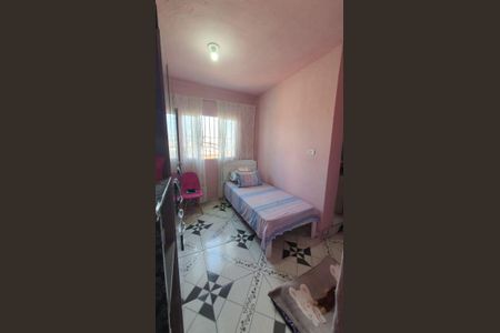 Casa de condomínio para alugar com 200m², 4 quartos e sem vaga Casa de condomínio para alugar com 200m², 4 quartos e sem vagaQuarto