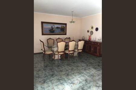 Casa à venda com 450m², 4 quartos e 6 vagas