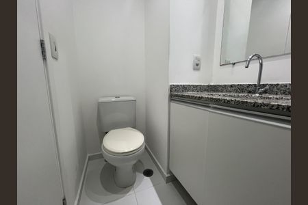 Banheiro  de apartamento para alugar com 3 quartos, 64m² em Jardim Parque Morumbi, São Paulo