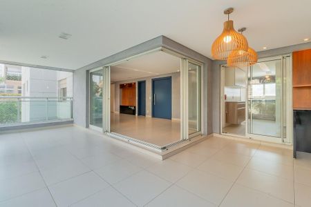 Apartamento à venda com 163m², 3 quartos e 3 vagas
