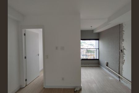 Apartamento à venda com 33m², 2 quartos e sem vaga Apartamento à venda com 33m², 2 quartos e sem vagaSala