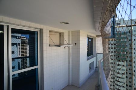 Varanda de apartamento para alugar com 3 quartos, 87m² em Barra da Tijuca, Rio de Janeiro