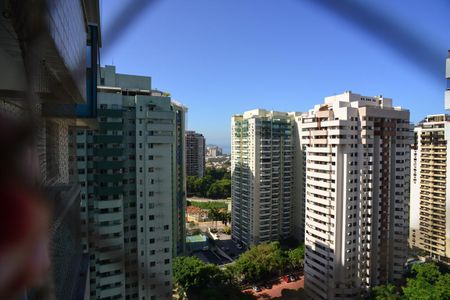 Apartamento para alugar com 87m², 3 quartos e 1 vaga Apartamento para alugar com 87m², 3 quartos e 1 vagaVaranda