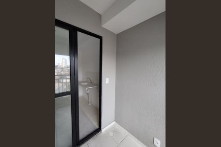 Apartamento à venda com 33m², 2 quartos e sem vaga Apartamento à venda com 33m², 2 quartos e sem vagaVaranda