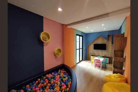 Apartamento à venda com 33m², 2 quartos e sem vaga Apartamento à venda com 33m², 2 quartos e sem vagaBrinquedoteca
