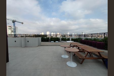 Apartamento à venda com 33m², 2 quartos e sem vaga Apartamento à venda com 33m², 2 quartos e sem vagaÁrea comum - Churrasqueira