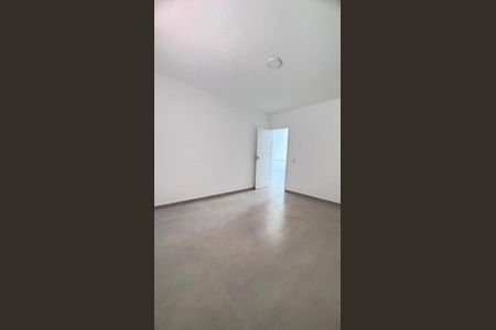Casa de condomínio à venda com 155m², 4 quartos e 2 vagasQuarto
