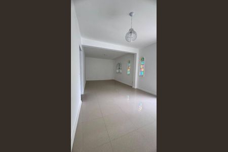 Casa de condomínio à venda com 155m², 4 quartos e 2 vagasSala de Jantar