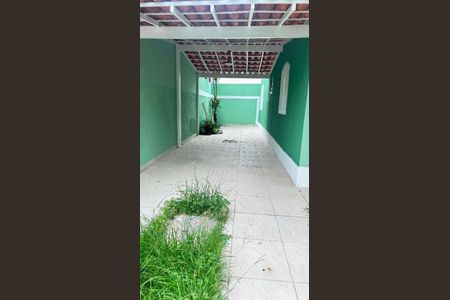 Casa de condomínio à venda com 155m², 4 quartos e 2 vagasCorredor