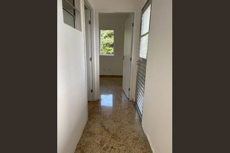 Casa à venda com 233m², 4 quartos e sem vaga