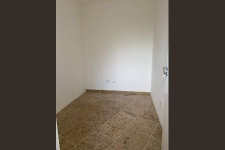Casa à venda com 4 quartos, 233m² em Cidade dos Bandeirantes, São Paulo