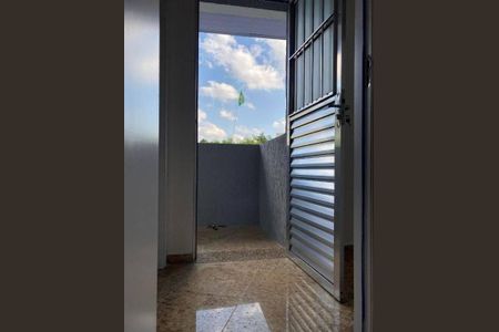 Casa à venda com 233m², 4 quartos e sem vaga