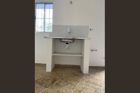 Casa à venda com 233m², 4 quartos e sem vaga