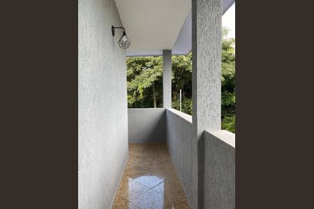 Casa à venda com 233m², 4 quartos e sem vaga