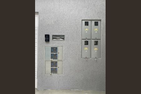 Casa à venda com 233m², 4 quartos e sem vaga