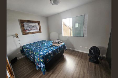 Casa à venda com 3 quartos, 200m² em Jardim Rossin, São Paulo