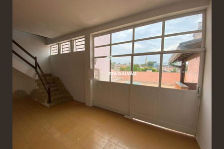 Casa à venda com 4 quartos, 230m² em Jardim Chapadão, Campinas
