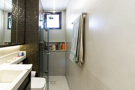 Apartamento à venda com 78m², 2 quartos e 2 vagasBanheiro da Suíte