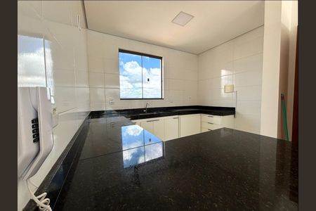 Apartamento à venda com 2 quartos, 146m² em Parque Xangri-Lá, Contagem