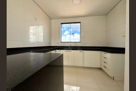Apartamento à venda com 146m², 2 quartos e 1 vaga
