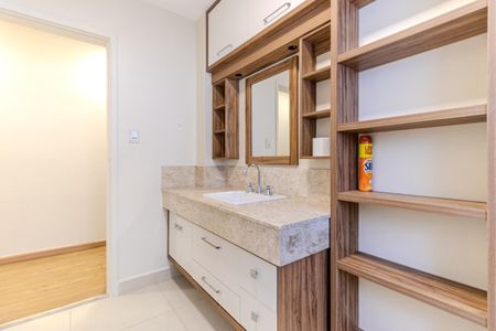Apartamento à venda com 209m², 3 quartos e 1 vagaBanheiro Social