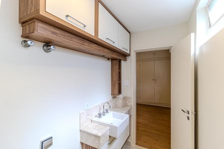 Apartamento à venda com 209m², 3 quartos e 1 vagaBanheiro da Suíte