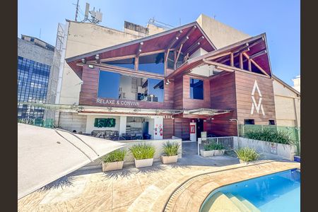 Apartamento para alugar com 18m², 1 quarto e sem vagaÁrea comum - Piscina