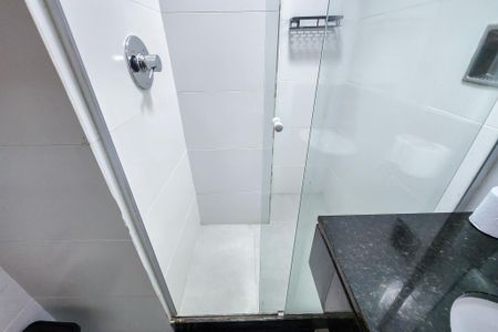 Banheiro  de apartamento para alugar com 1 quarto, 18m² em Centro, Rio de Janeiro