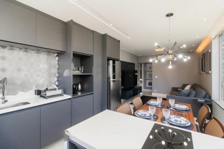 Apartamento à venda com 2 quartos, 70m² em Vila Nova Conceição, São Paulo