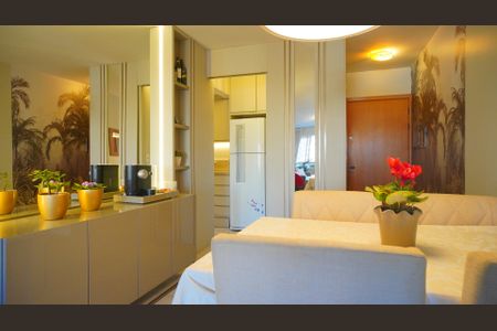 Sala  de apartamento à venda com 2 quartos, 69m² em Boa Vista, Porto Alegre