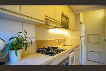 Apartamento à venda com 69m², 2 quartos e 1 vagaCozinha 