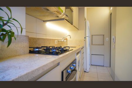 Apartamento à venda com 69m², 2 quartos e 1 vagaCozinha e churrasqueira 